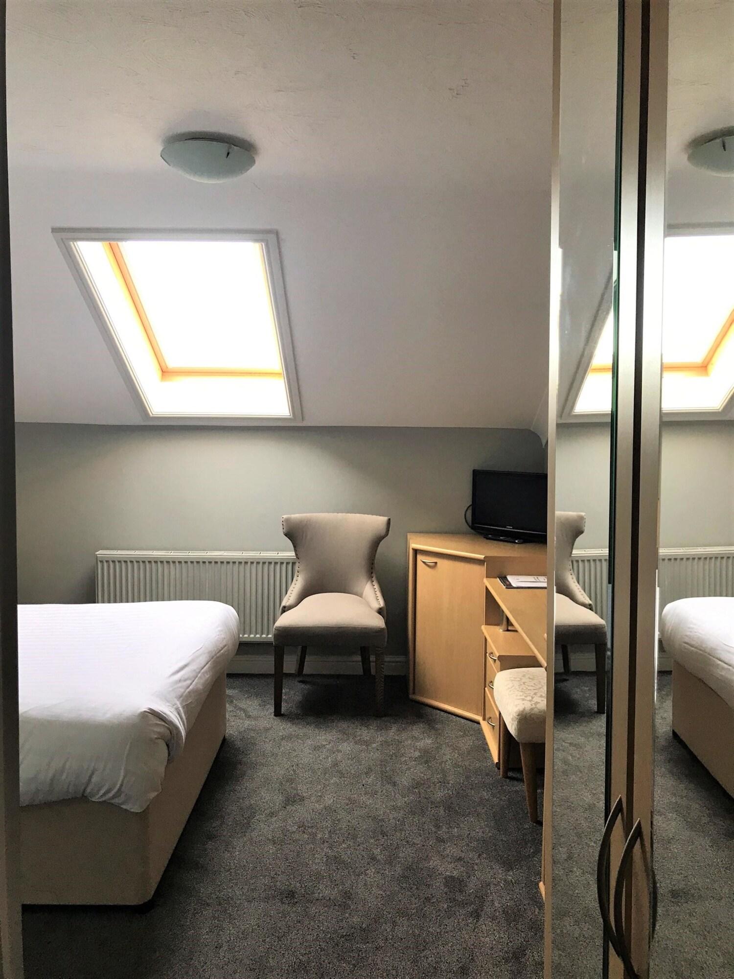 The Dunes Hotel Barrow-in-Furness Eksteriør billede